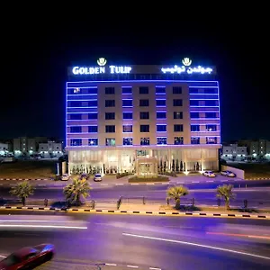Golden Tulip Corniche Отель